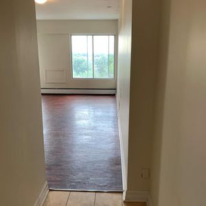 1 CH - 1 SDB - Montréal - $1,370 /mo - Photo 3