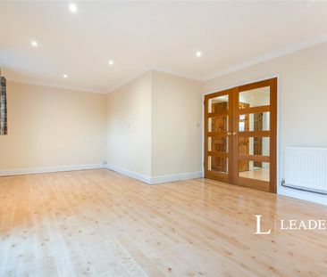 3 bedroom maisonette to rent Hitchin Road, Shefford, Bedfordshire, ... - Photo 1