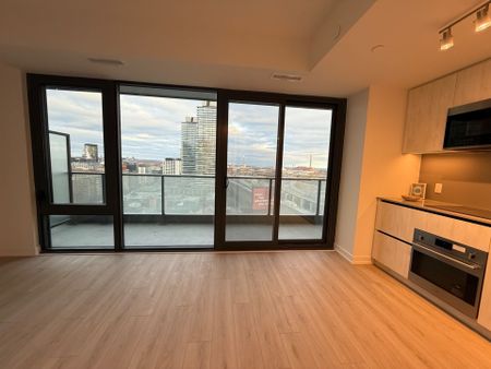 For Lease - 35 Parliament Street Unit# 1601, Toronto, Ontario - Photo 5