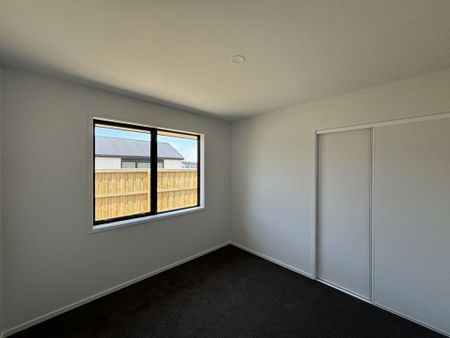 3 Earl Way - One Week of Free Rent! - Photo 5