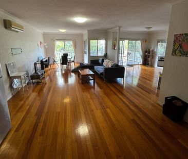 Toowong - Photo 1