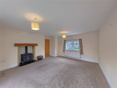 3 bed house to rent in High Street, Castleton, YO21 - Photo 2