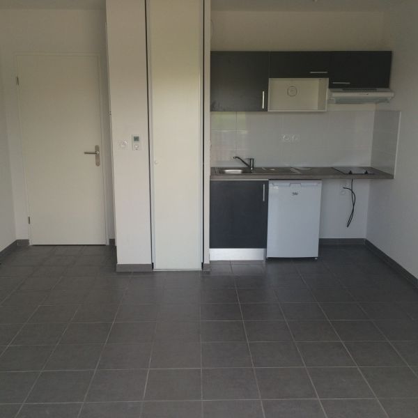 Location Appartement 1 pièce 23m² ROYAN 17200 - Photo 1