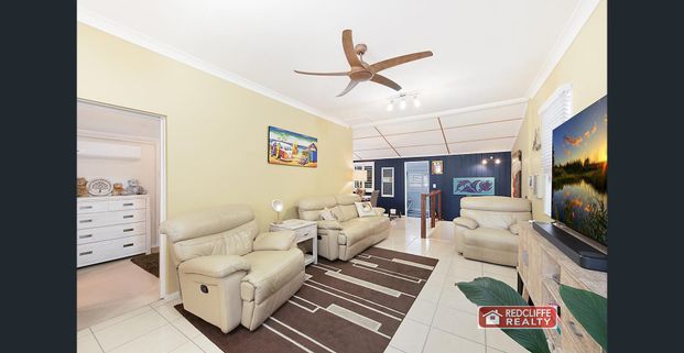 Beachside Beauty - Photo 1