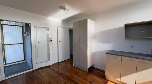 b/61 Te Aute Road, Havelock North, Hastings - Photo 1