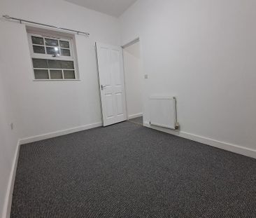 2 bedroom maisonette to rent - Photo 5