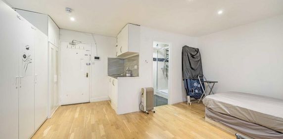 Studio to rent - Photo 2