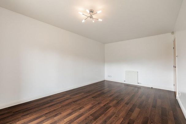 4 bedroom house to rent - Photo 1