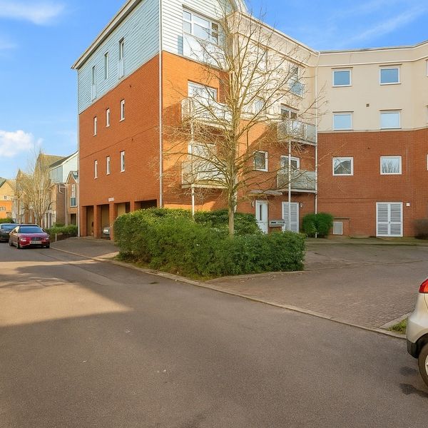 Ref: GF - Reynolds Avenue - Photo 1