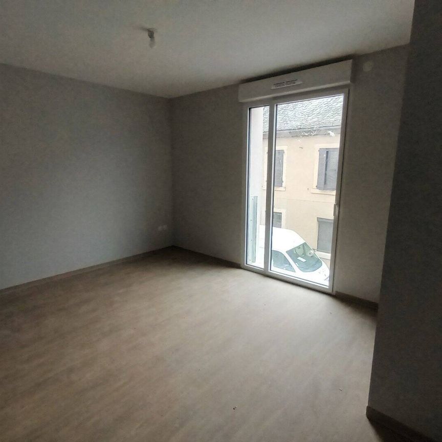 Location appartement 3 pièces 72 m² à Rignac (12390) - Photo 2