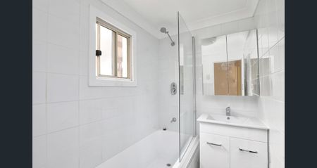17 Bank Street, Richmond VIC 3121 - House For Rent | Domain - Photo 4