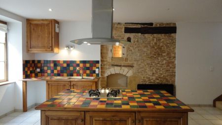 L22-175. CHARNAY CENTRE - Photo 2