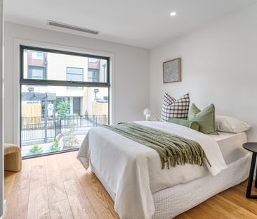 13 Bluebell Walk, Doncaster East VIC 3109 - Townhouse For Rent | Do... - Photo 3