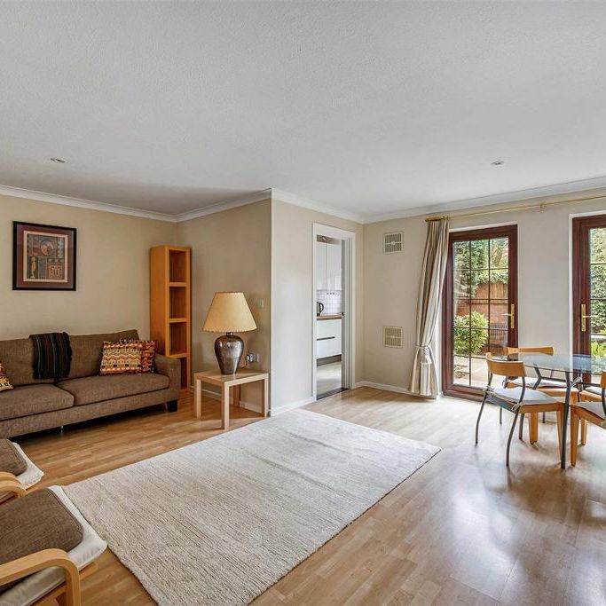 2 bedroom end of terrace house to rent - Photo 1
