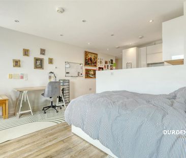 High Street, Colchester, CO1 - Photo 1