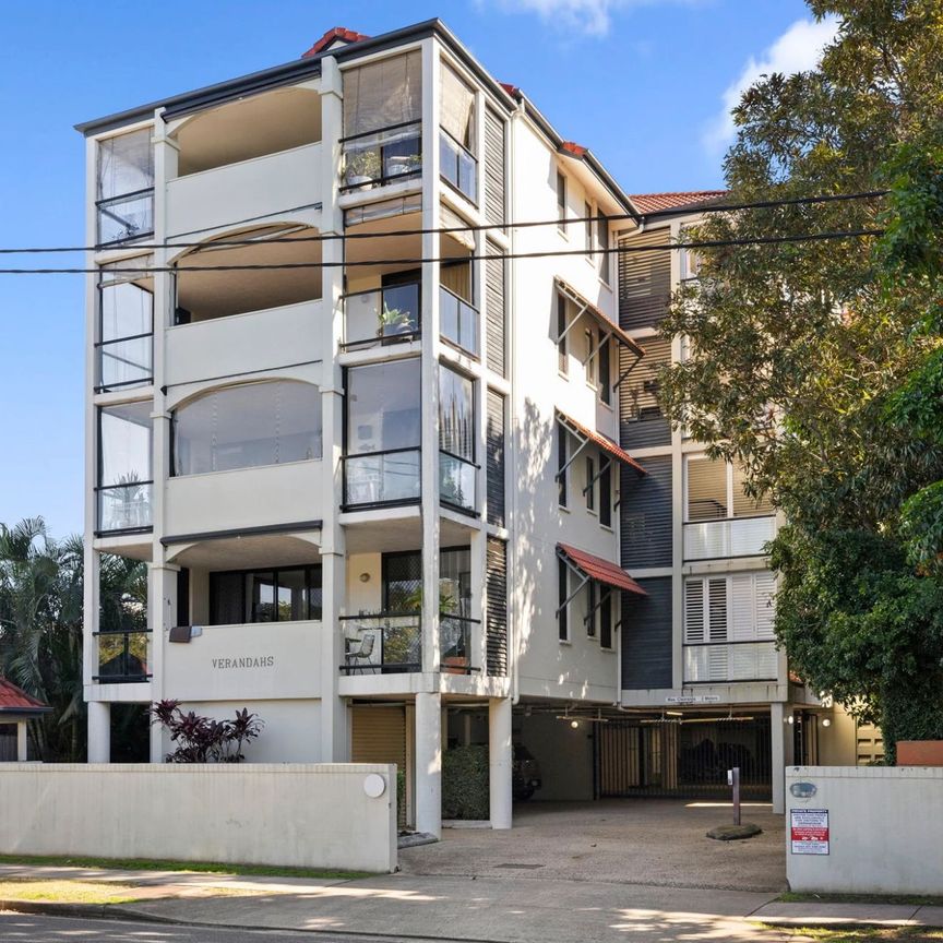 Inner-City Living in the Heart of New Farm - Photo 1