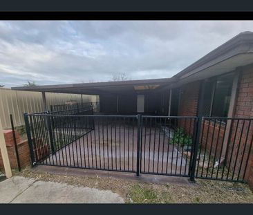 22 Watts Road, Shoalwater, WA 6169 - Photo 2