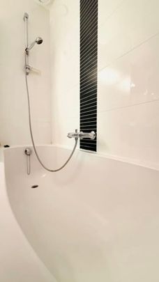 Appartement te huur - Photo 1
