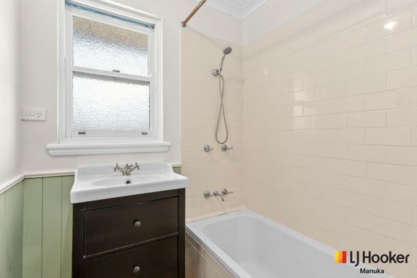 12 Warramoo Crescent, Narrabundah ACT, Belconnen - Photo 1