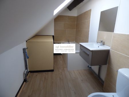 Location Appartement 3 pièces 35m² COUDEKERQUE BRANCHE 59210 - Photo 2