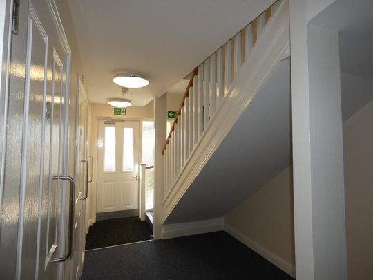 1 bedroom property to rent - Photo 1