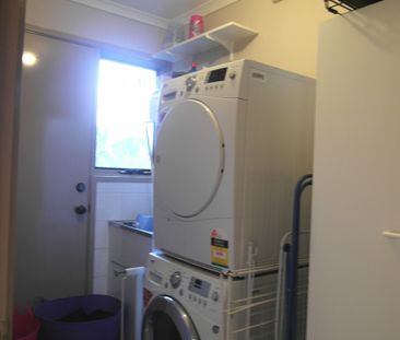 Fantastic Four Bedroom Home - Photo 4