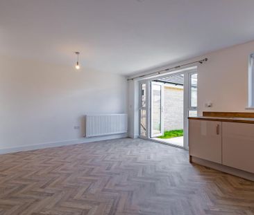 5 bedroom semi-detached house to rent - Photo 1