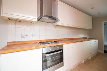 3 bedroom terraced house to rent - Photo 5