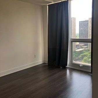 Yonge/Sheppard-Luxurious convenient 1Bdrm+Den 1 Bathrm. - Photo 1