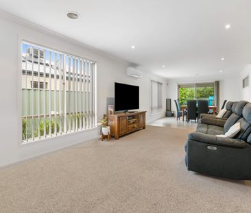 Spacious Four Bedroom Family Home with Study & Alfresco! - Photo 2