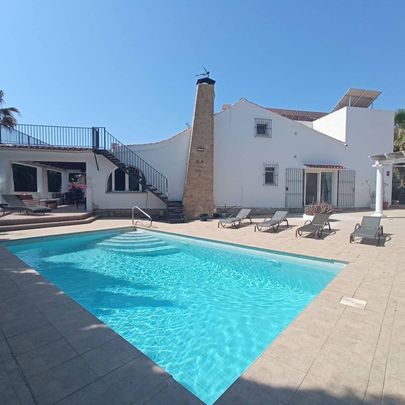 4 room luxury Detached House for rent in l'Alfàs del Pi, Valencia - Photo 1