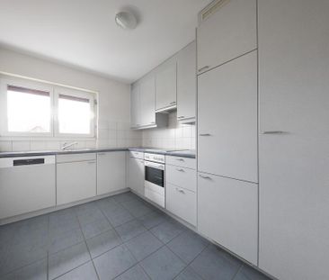 Grosszügige 4-Zimmerwohnung an schöner Lage! - Photo 4
