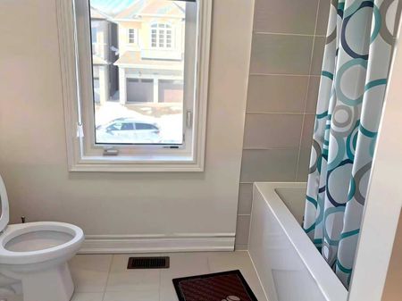 For Lease - 2952 GRINDSTONE Crescent, Pickering, Ontario - Photo 5