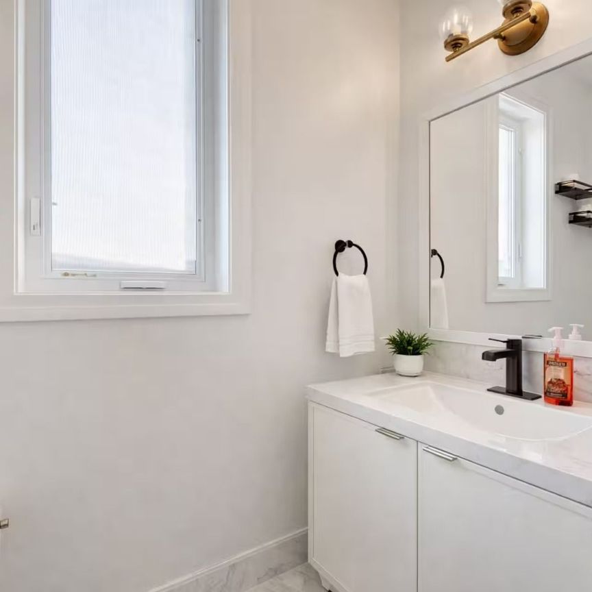 For Lease - 1593 Drew Street, London East, Ontario - Photo 1