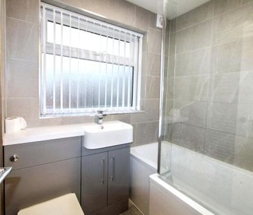 Chillingham Road, Heaton, Newcastle upon Tyne, Tyne and Wear, NE6 5XL - Photo 4