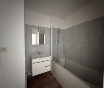 Location Appartement 3 pièces 61m² - Photo 6