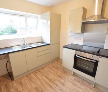 3 bedroom maisonette to rent - Photo 2