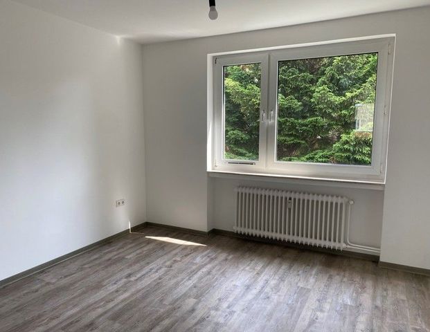 Renovierte 2-Zimmer-Wohnung mit Balkon - Foto 1