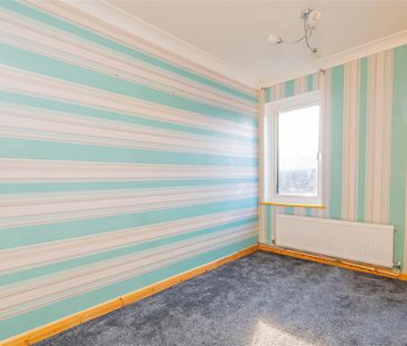 3 bed House To Let - Photo 5