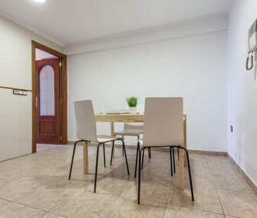 Double room in Cardenal Benlloch - Photo 1