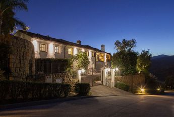 Luxury Villa for rent in Benahavís, Spain