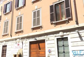 Студия возле метро Moscova