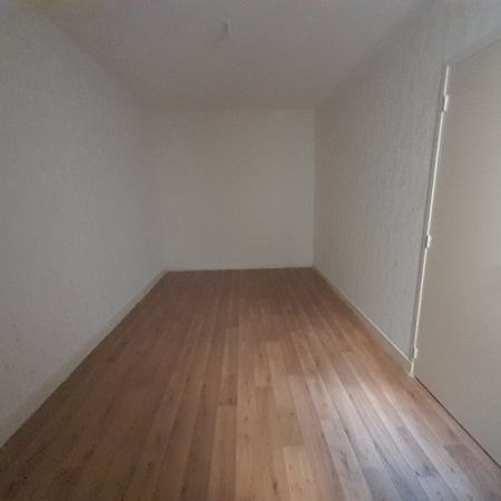 Location Appartement 2 pièces 47m² BRIOUDE 43100 - Photo 4