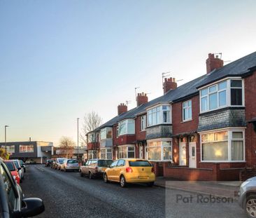 Simonside Terrace, Newcastle-Upon-Tyne - Photo 1