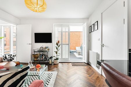 3 bedroom end of terrace house to rent - Photo 4