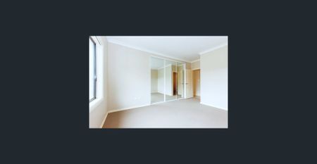 Luxury 3 Bedroom Home - Photo 3