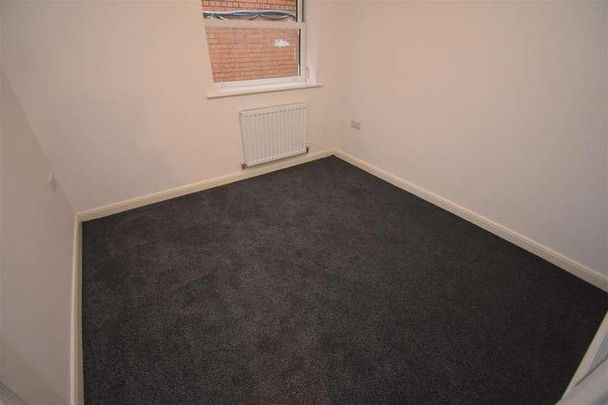 Ellesmere Street, Leigh, WN7 - Photo 1