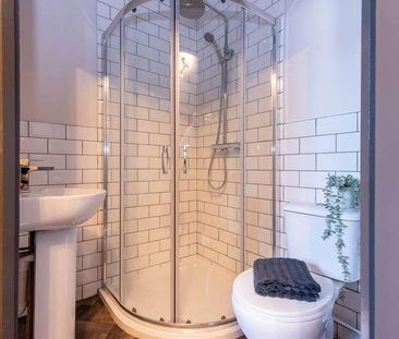 Middle Street, Newcastle Upon Tyne, NE6 - Photo 2