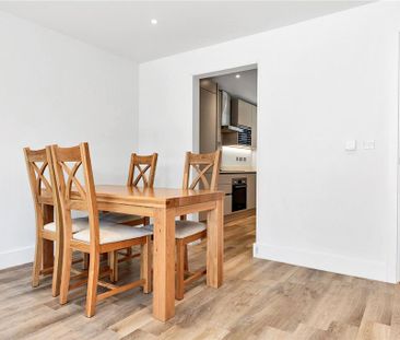 3 bedroom semi-detached house to rent - Photo 3