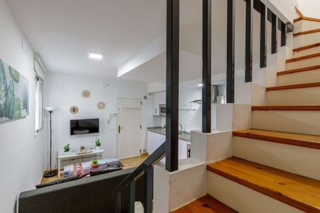 2 room luxury Apartment for rent in Málaga, Andalusia - Photo 2